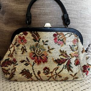 1950’s Vintage Apex needlepoint handbag